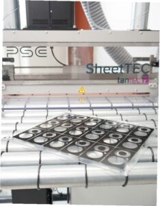 SheerTEX verbessert die Oberflächenspannung von Acryl und Polycarbonaten für die Haftung